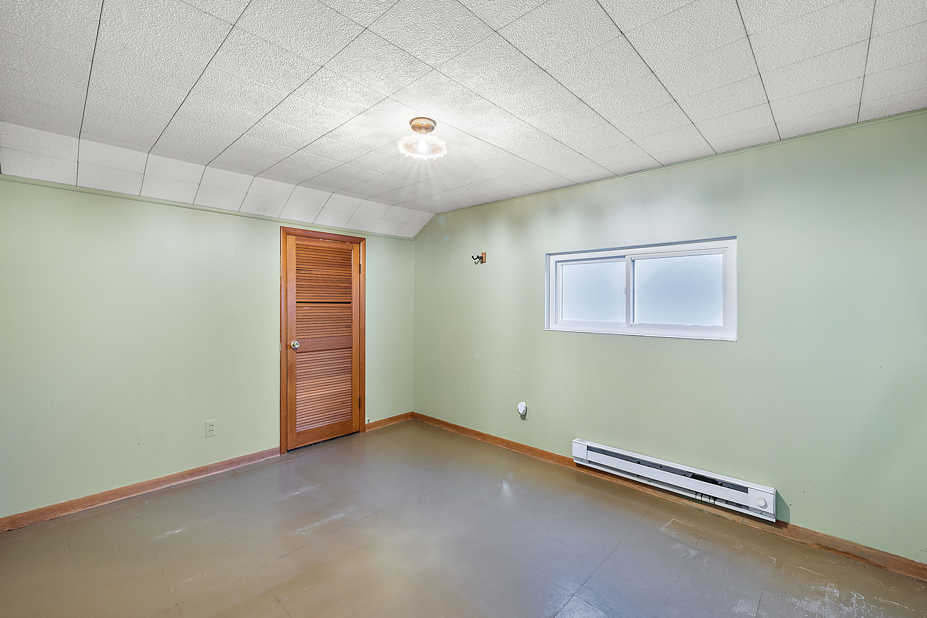 1099 BEACONSFIELD Avenue