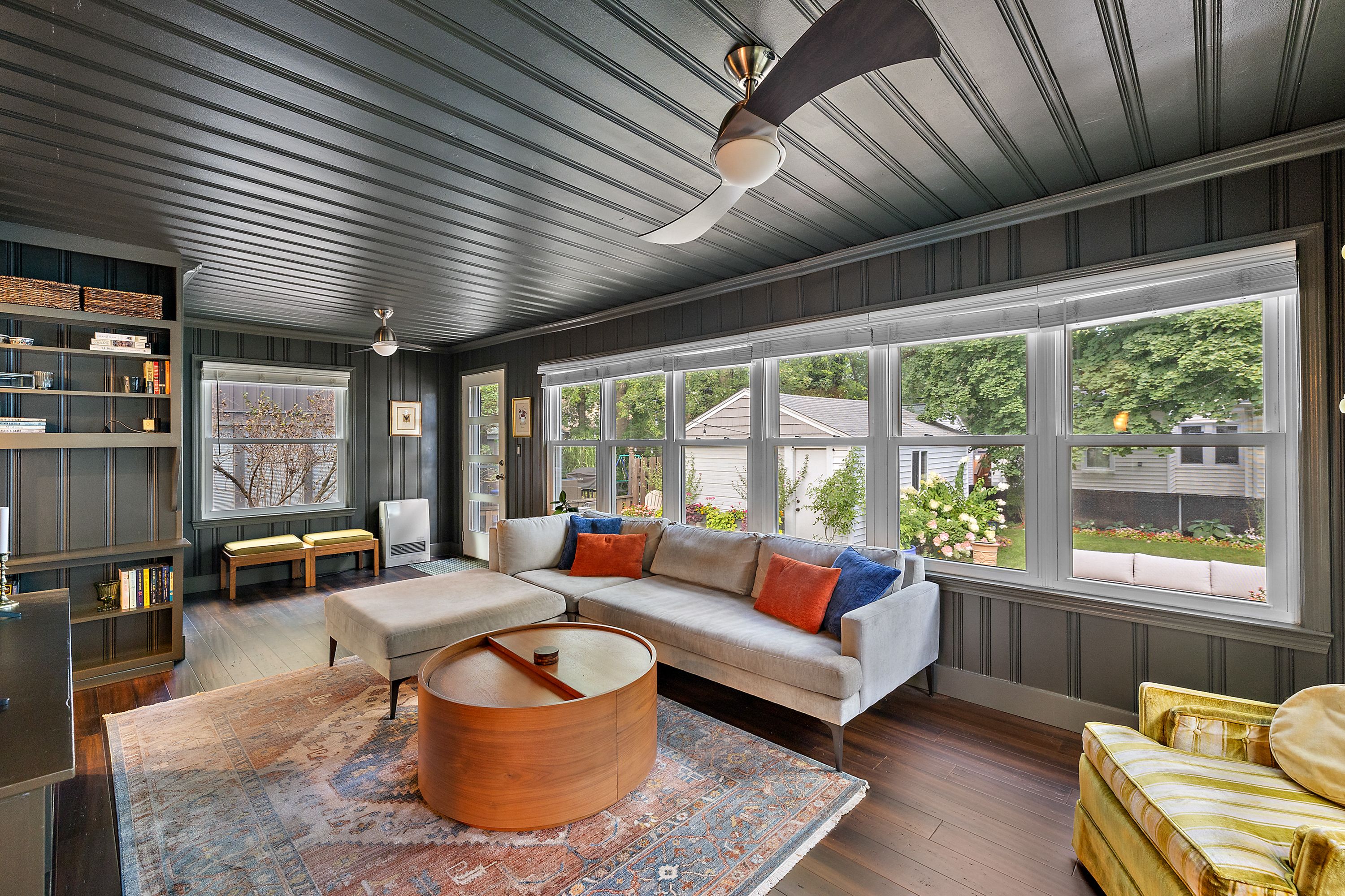 2112 PINECREST Drive