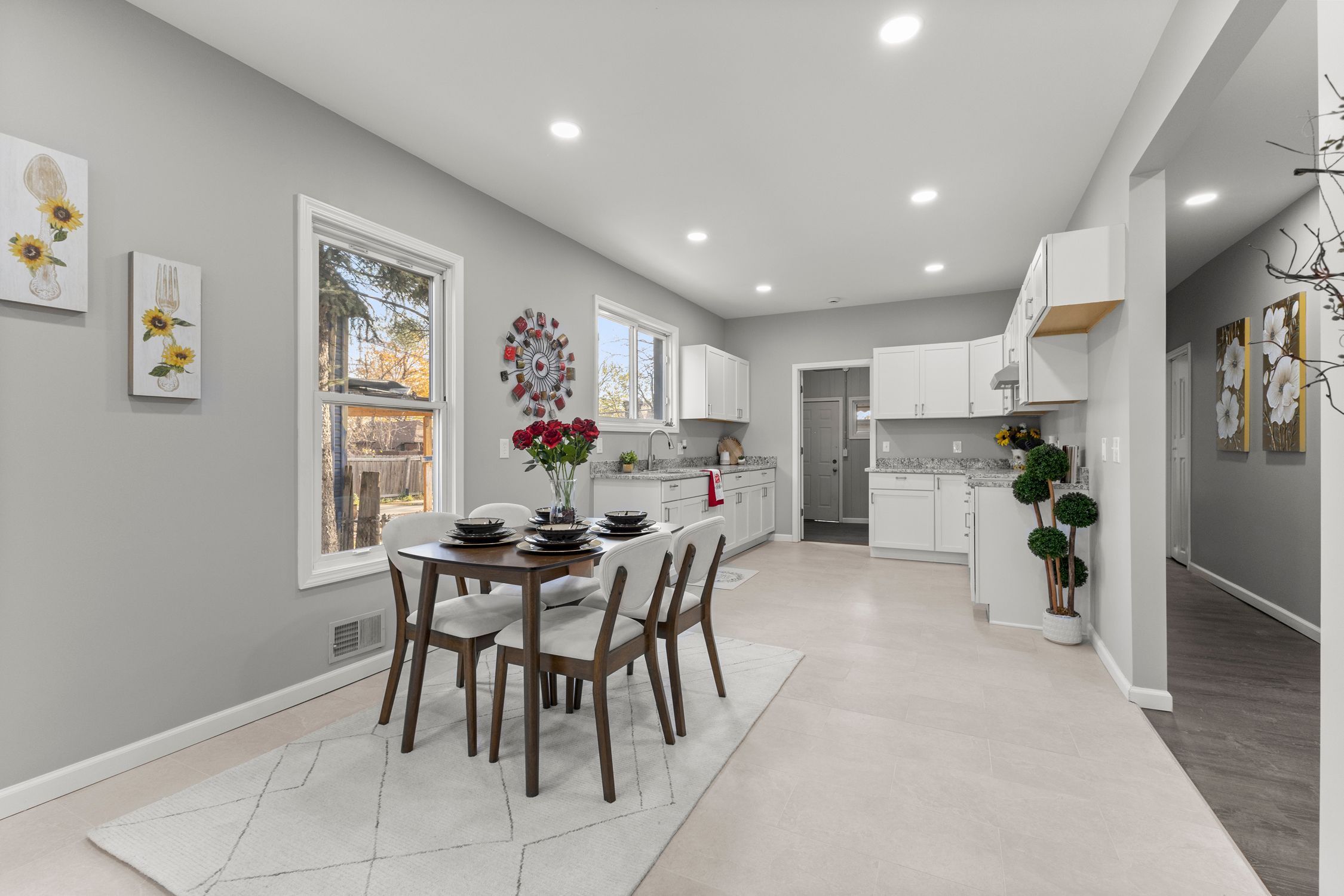 8275 CHAMBERLAIN Street