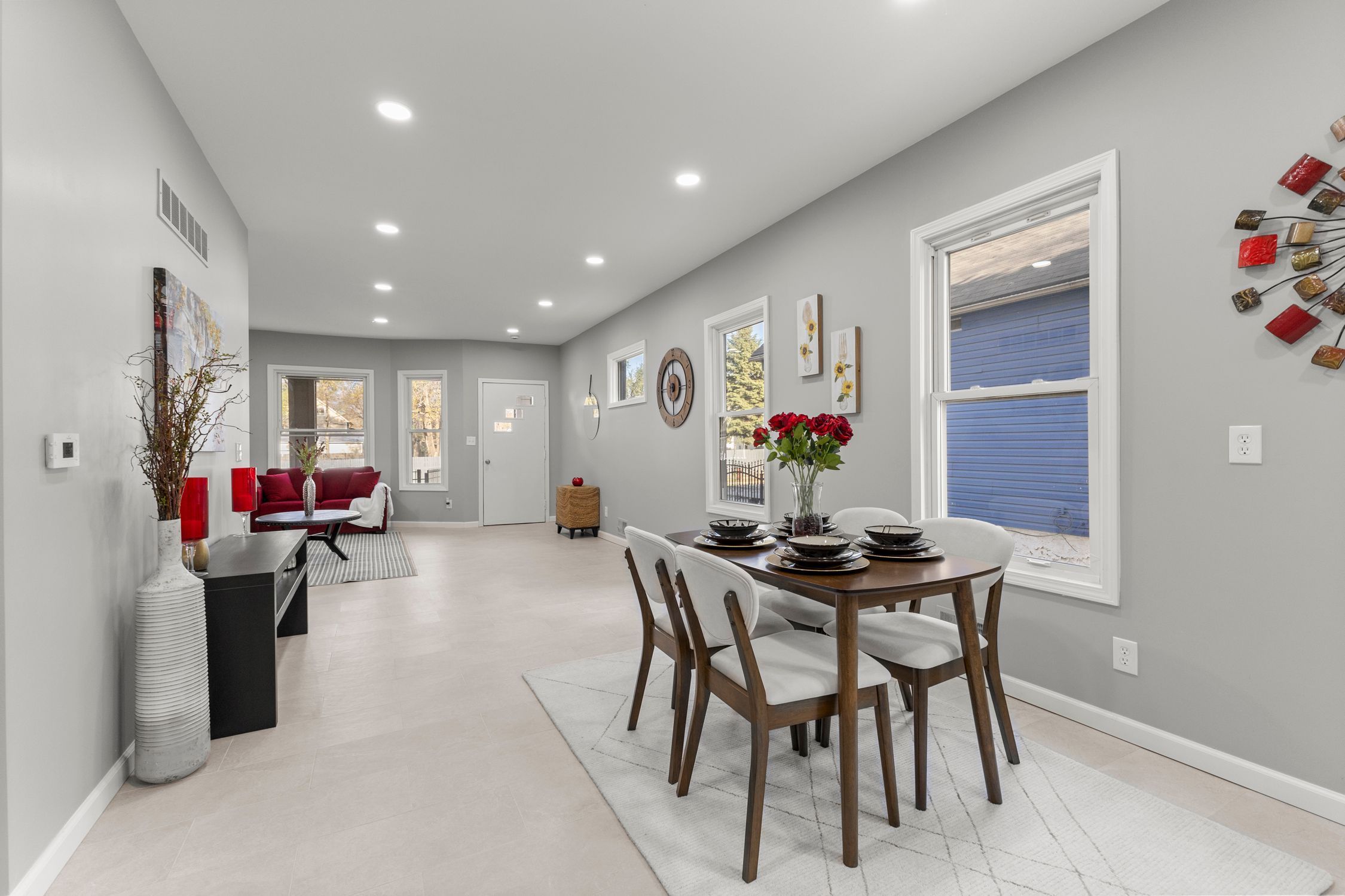 8275 CHAMBERLAIN Street