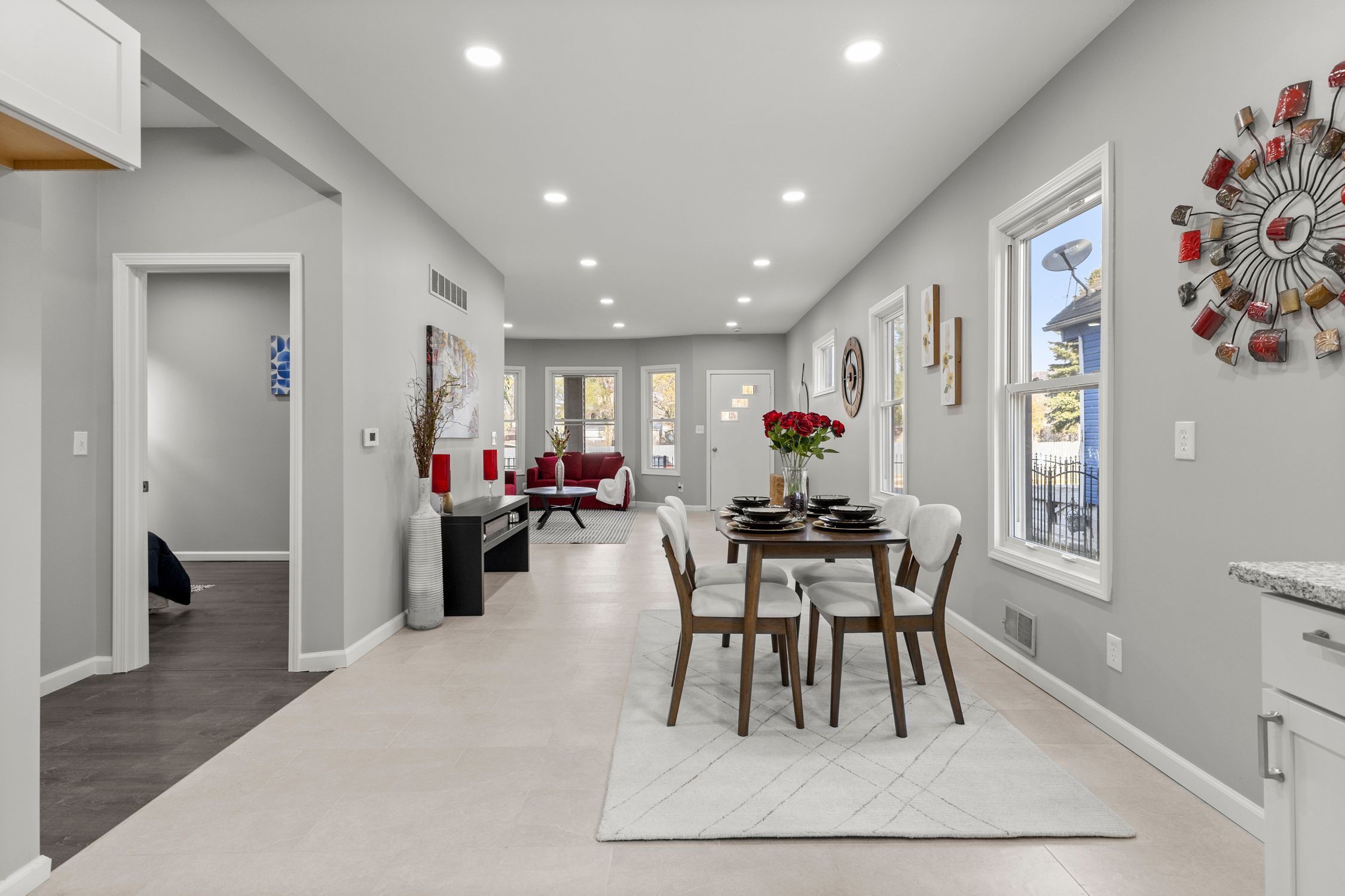 8275 CHAMBERLAIN Street