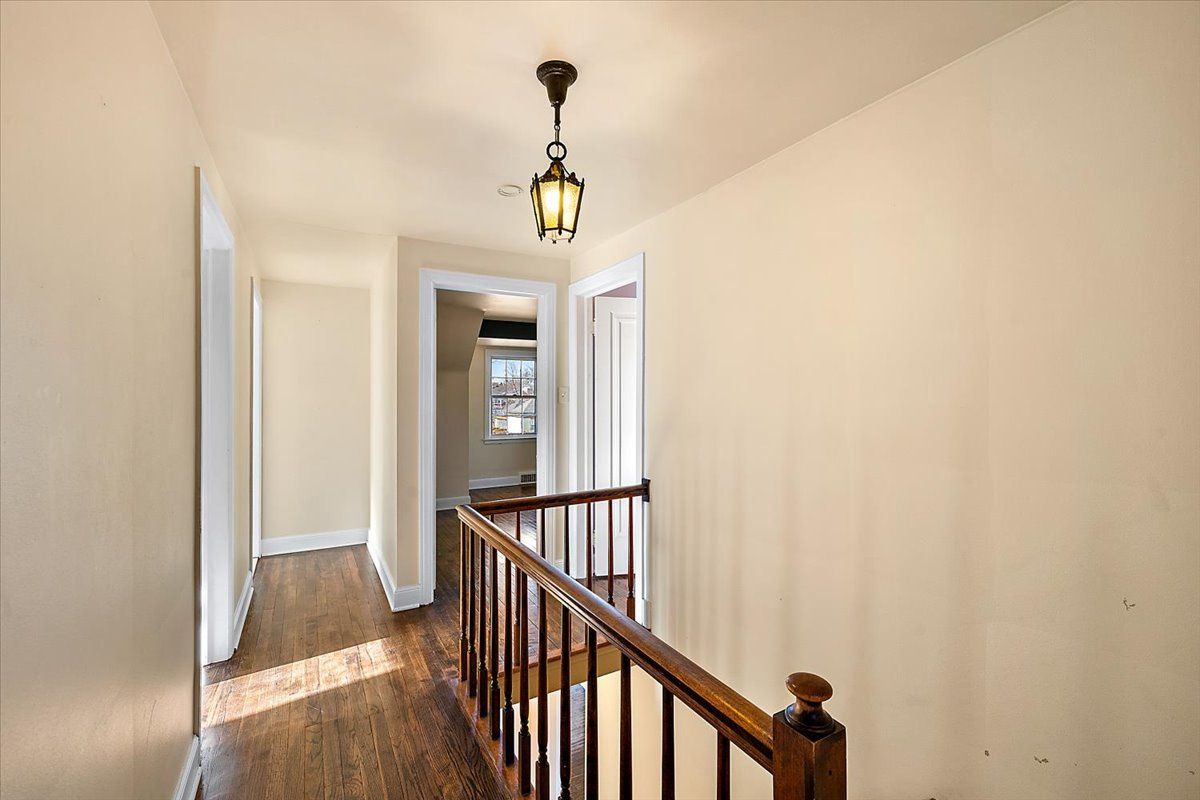 18514 SNOWDEN Street