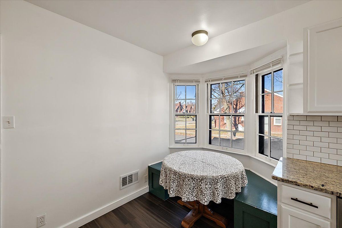 18514 SNOWDEN Street