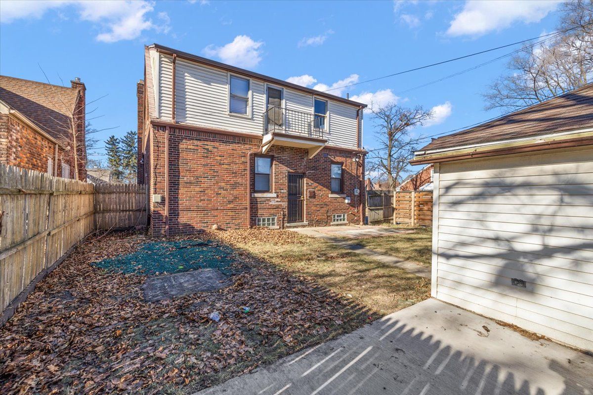 18514 SNOWDEN Street