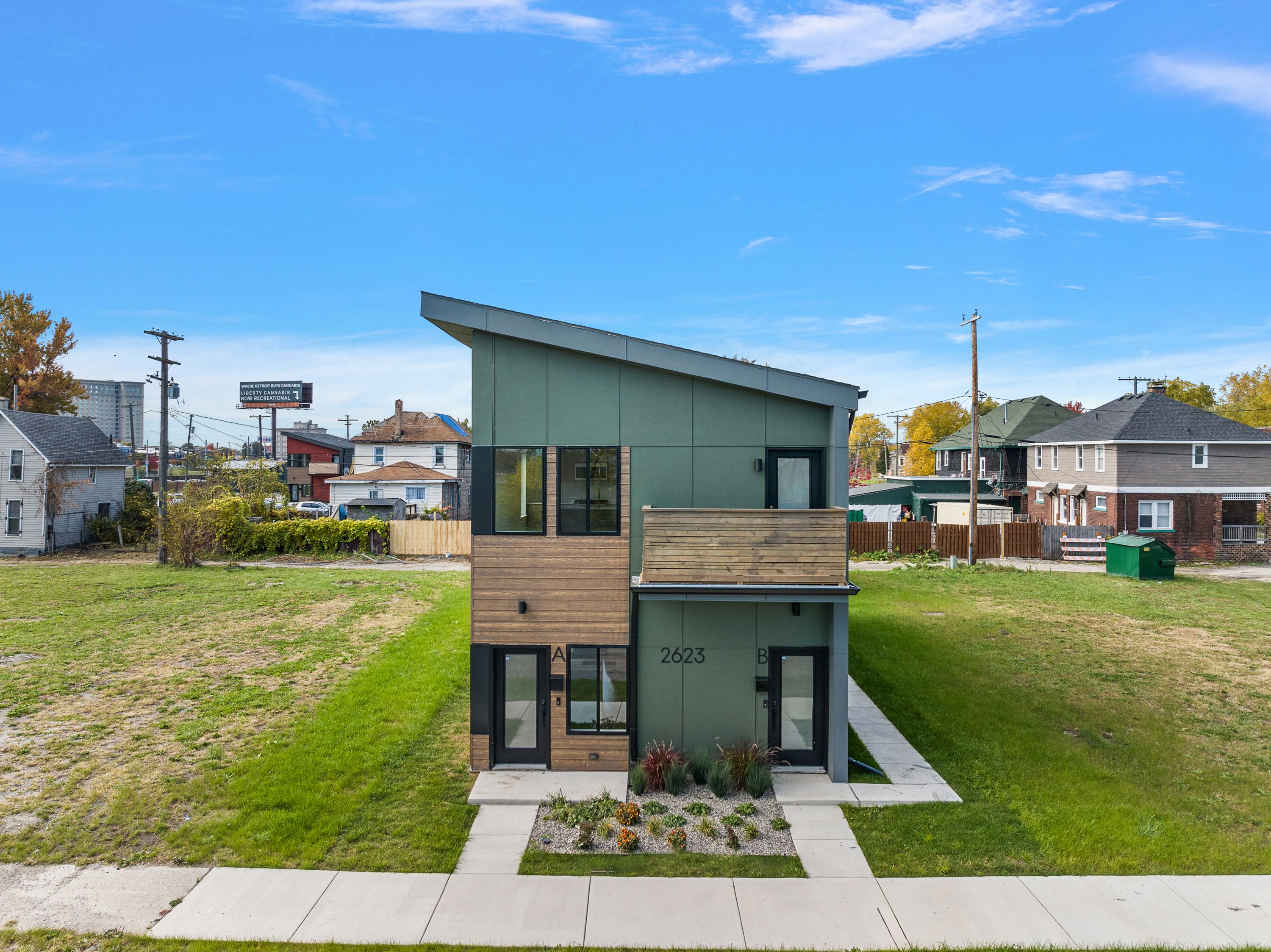 2326 Cochrane