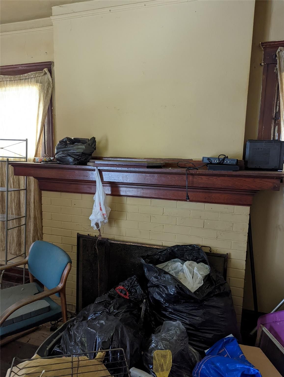 7429 WOODROW WILSON Street