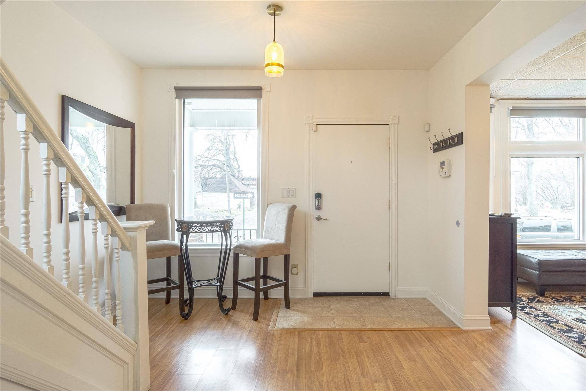 3715 FARNSWORTH Street