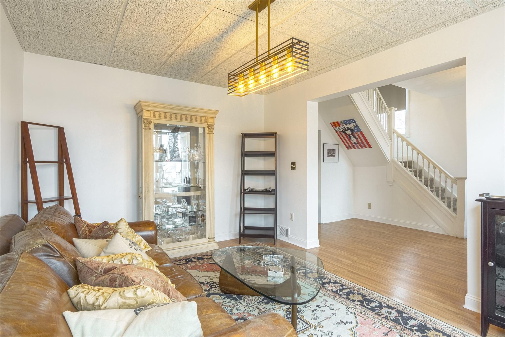 3715 FARNSWORTH Street