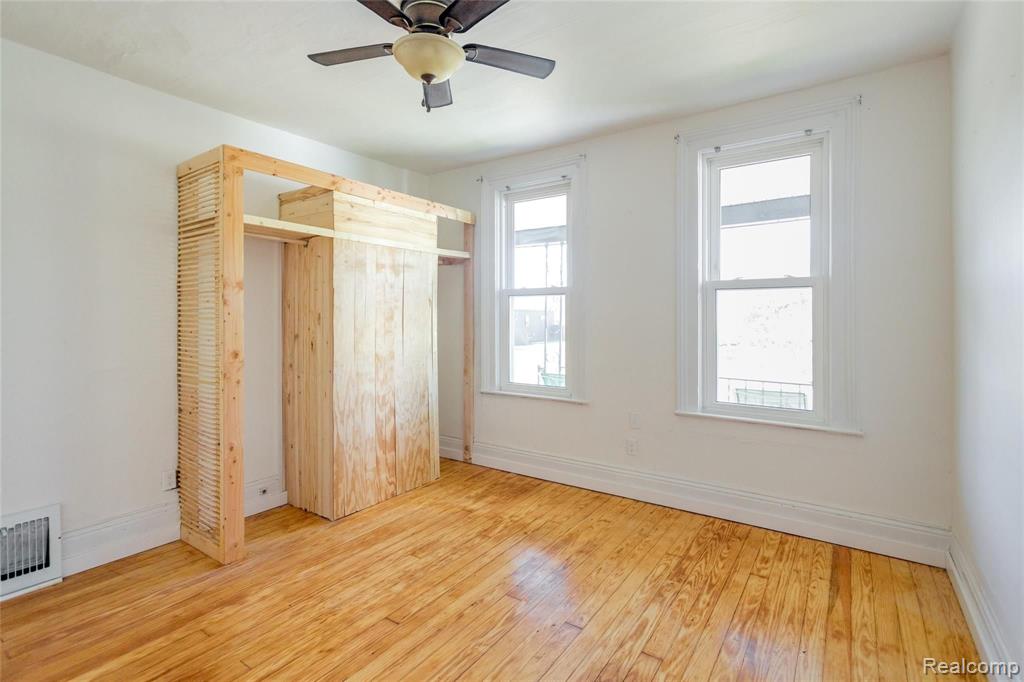 2826 COCHRANE Street