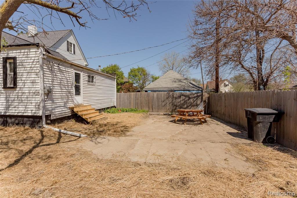 2826 COCHRANE Street