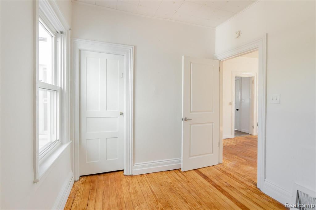 2826 COCHRANE Street