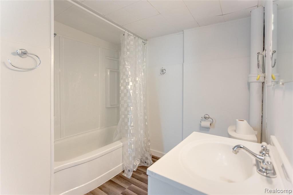 2826 COCHRANE Street