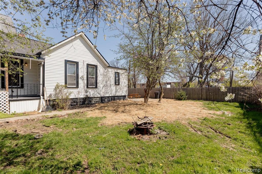 2826 COCHRANE Street