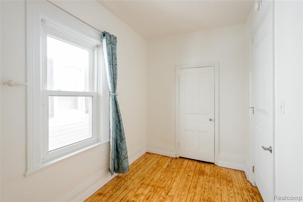 2826 COCHRANE Street