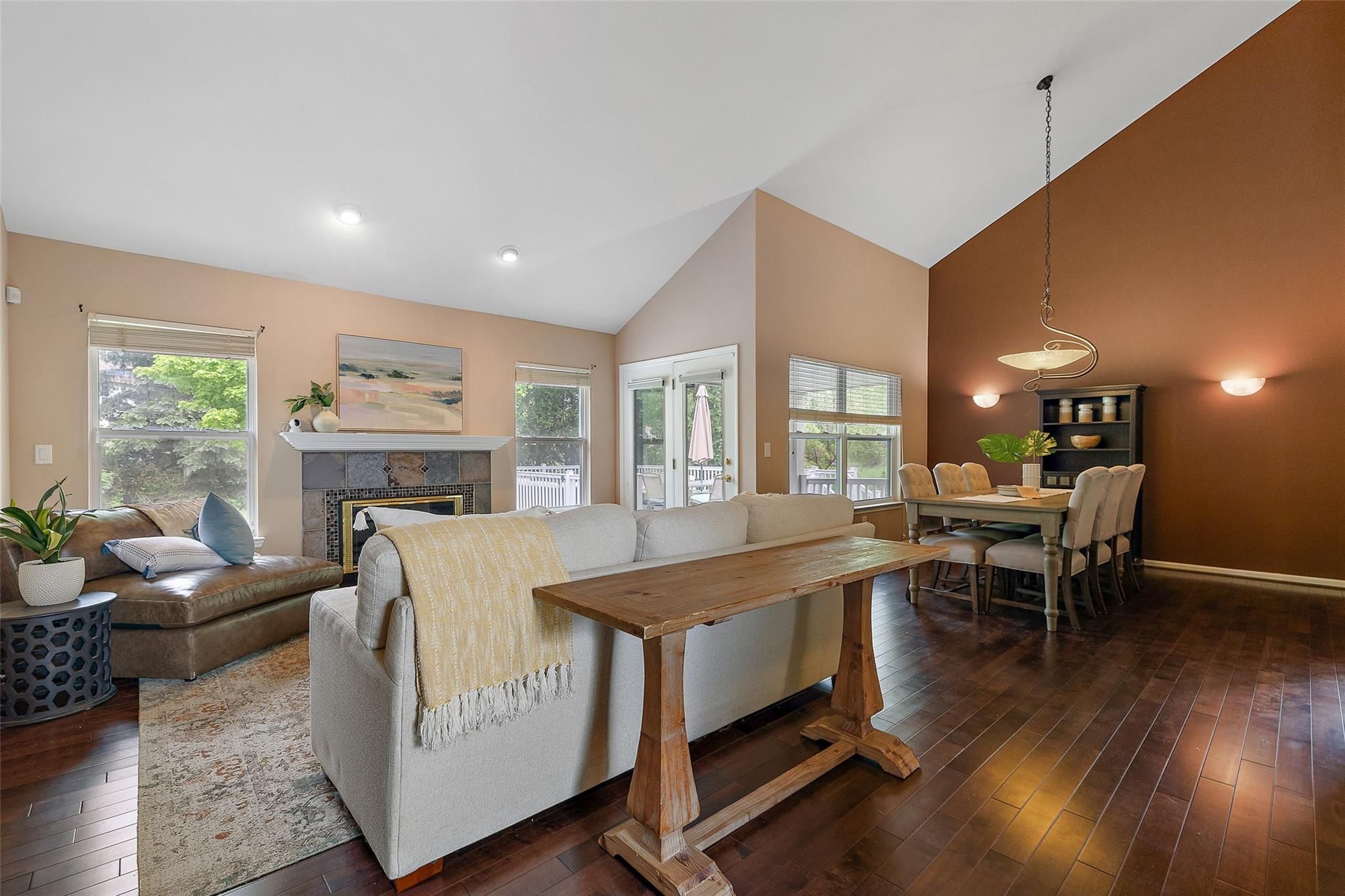 430 CHITTAMWOOD Court