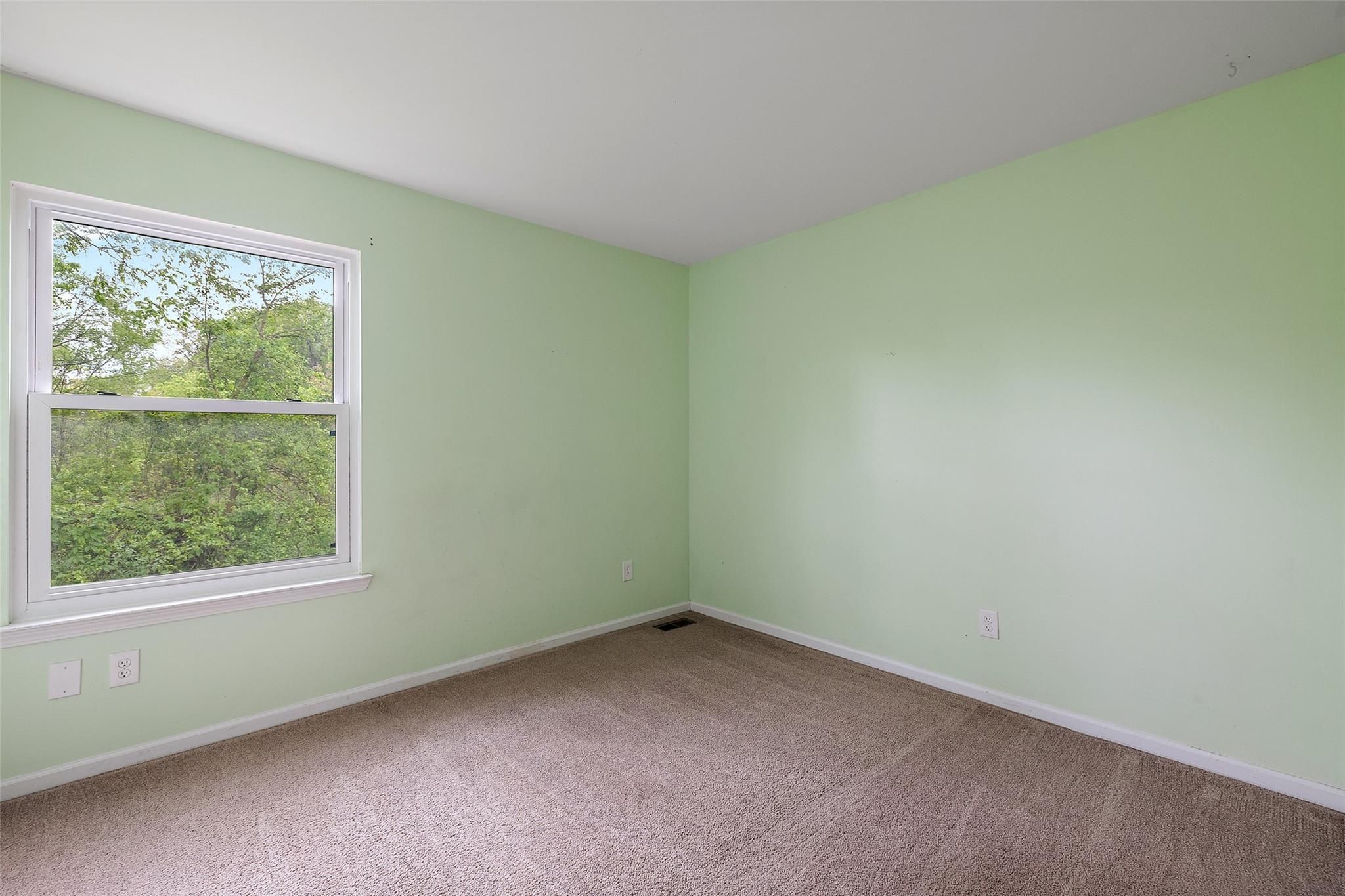 430 CHITTAMWOOD Court