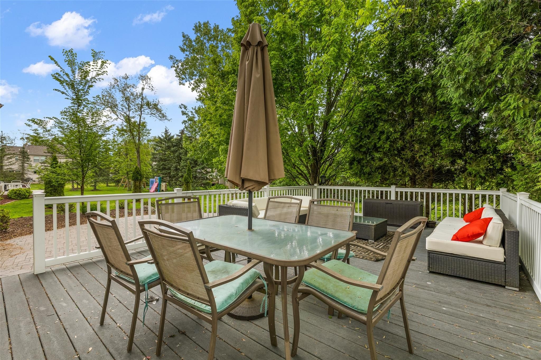 430 CHITTAMWOOD Court