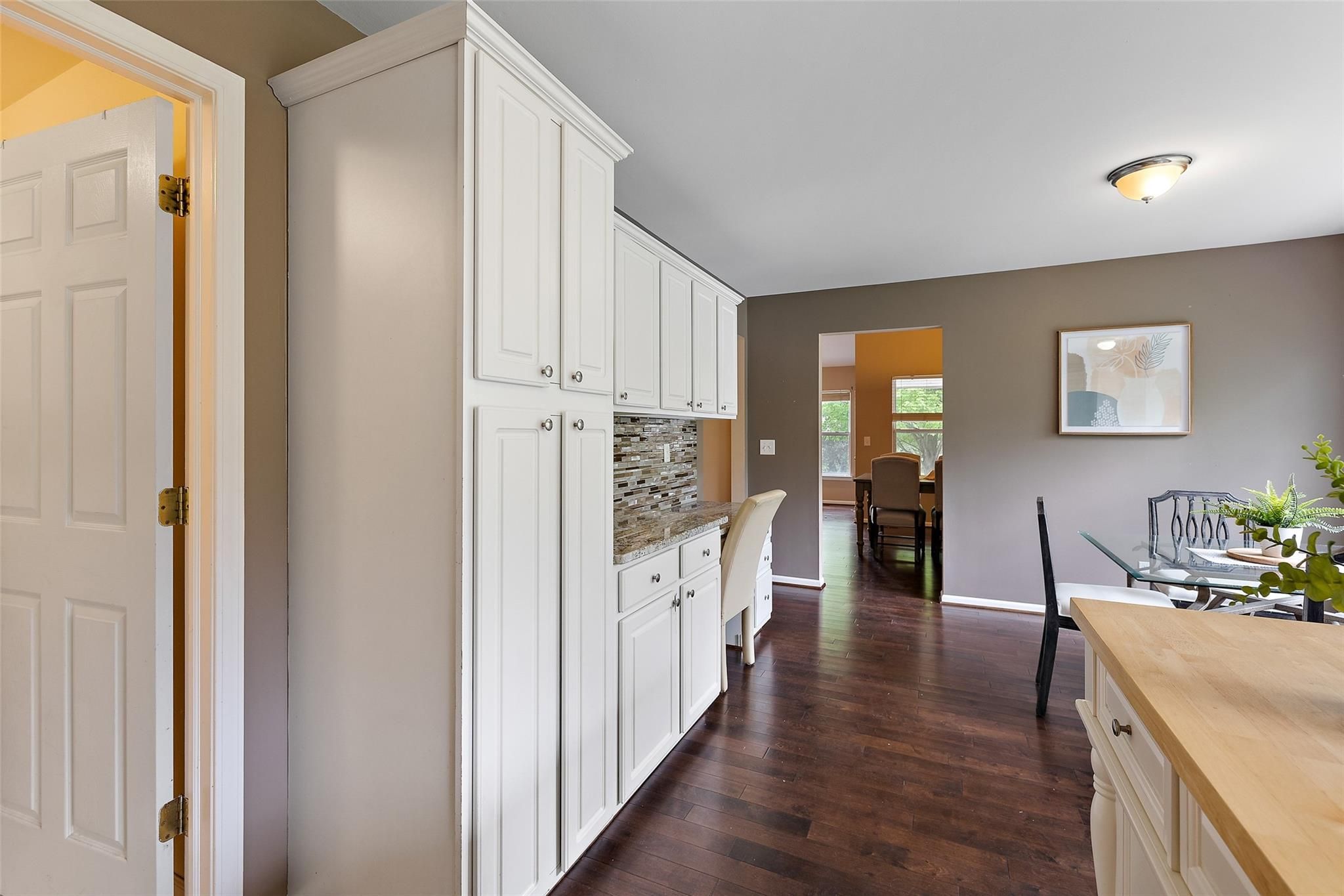 430 CHITTAMWOOD Court