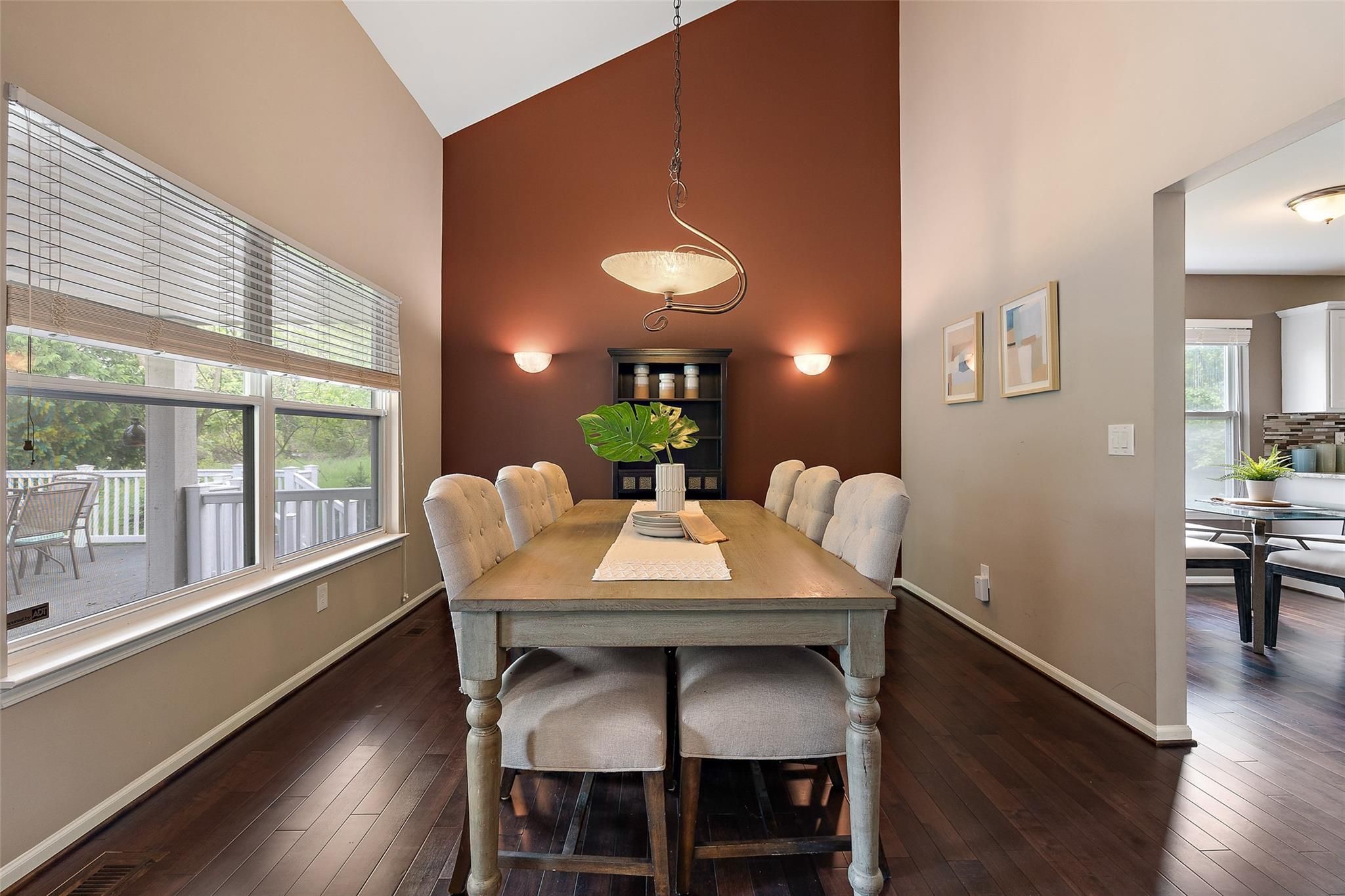 430 CHITTAMWOOD Court
