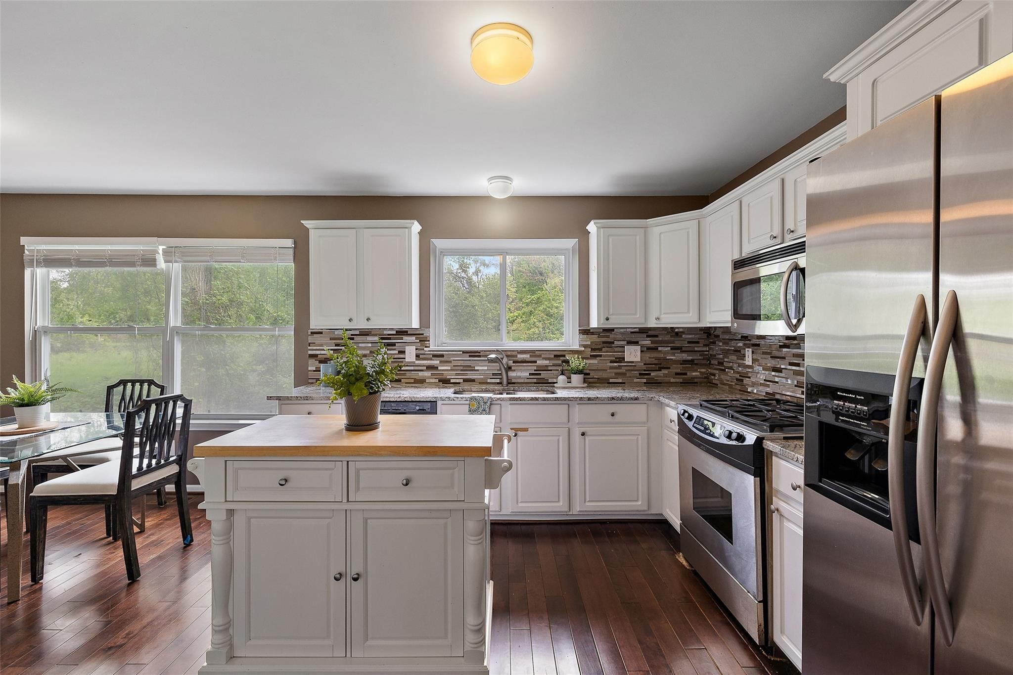 430 CHITTAMWOOD Court