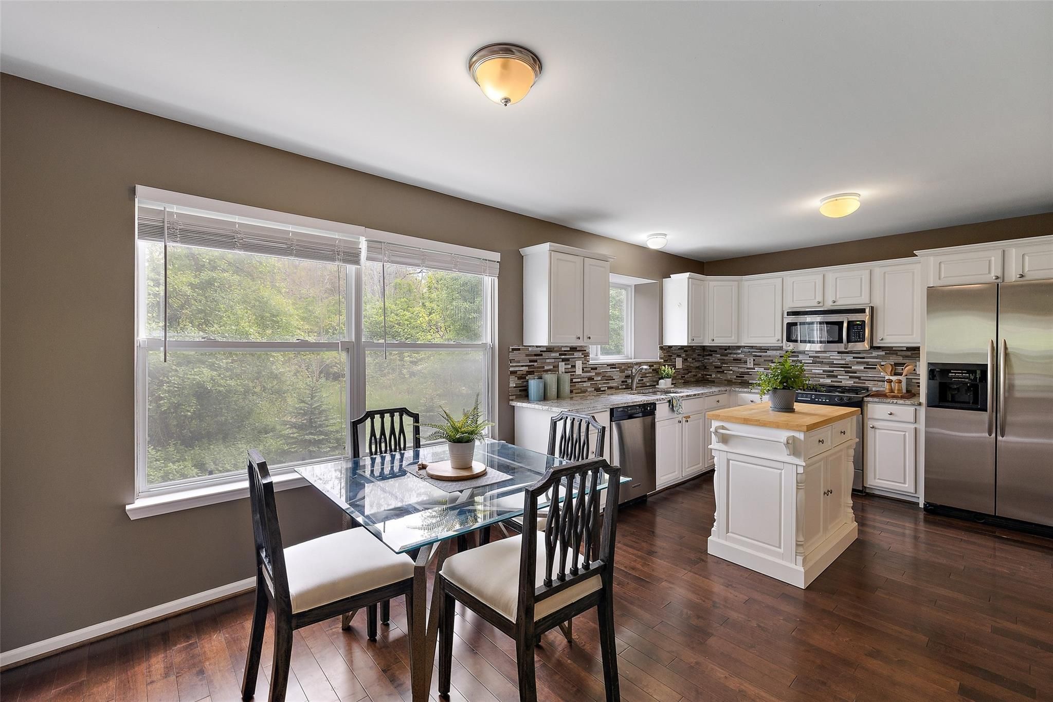 430 CHITTAMWOOD Court
