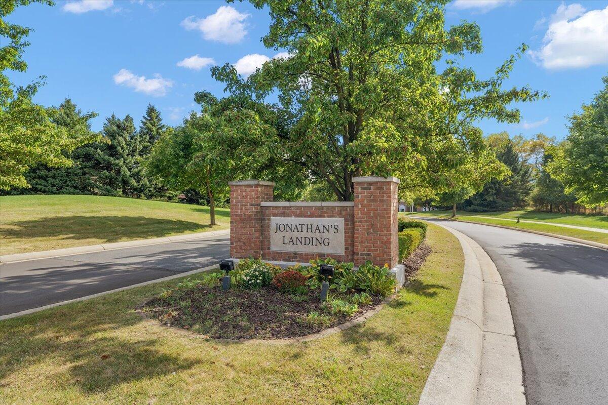 3034 Kneeland Circle