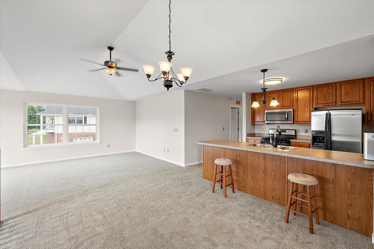 3034 Kneeland Circle