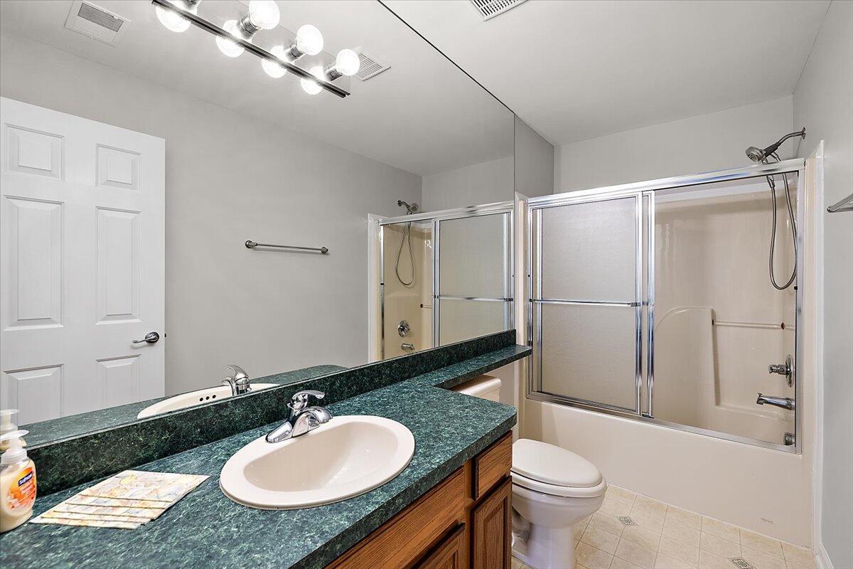 3034 Kneeland Circle