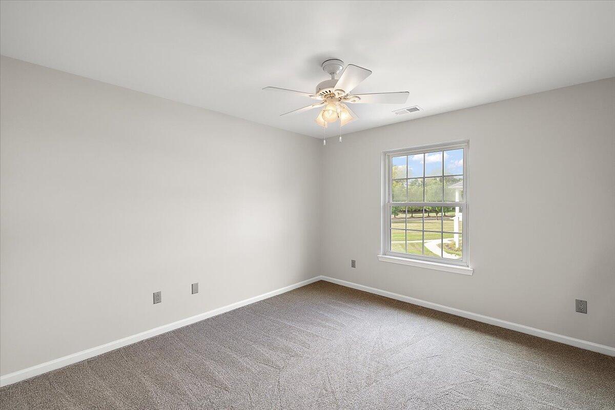 3034 Kneeland Circle