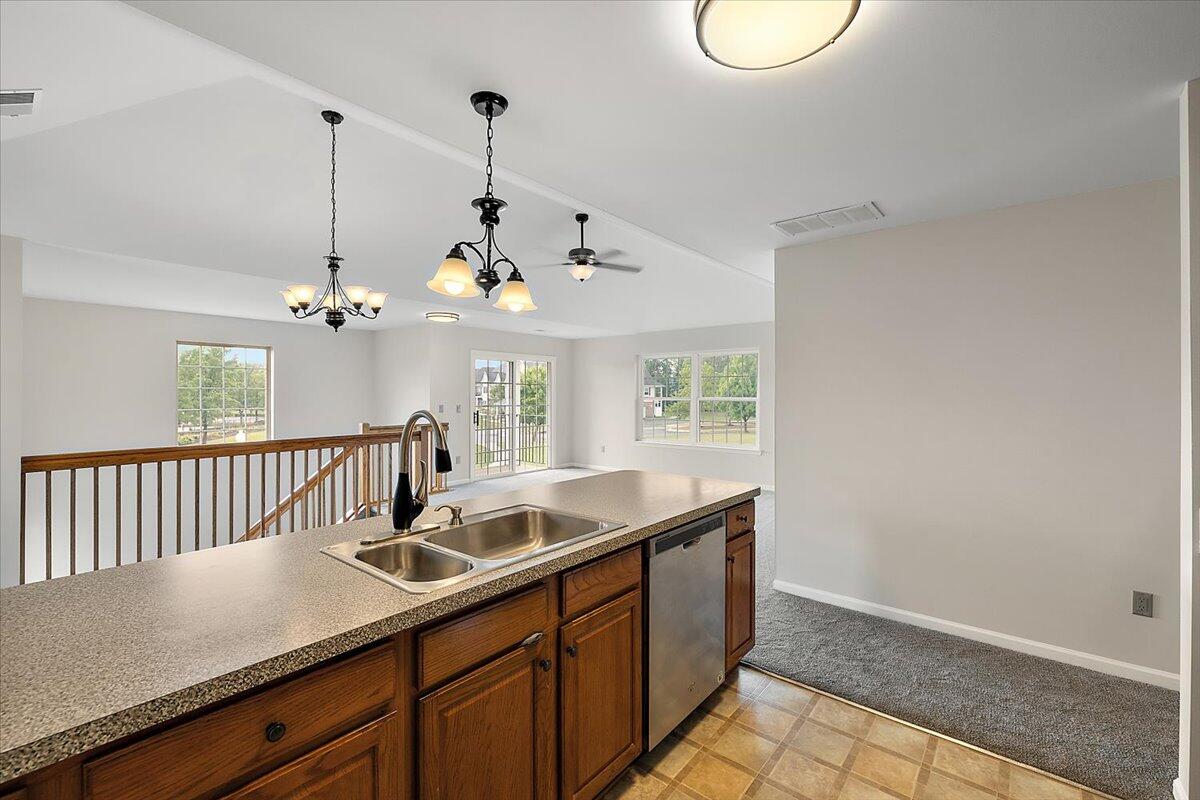 3034 Kneeland Circle