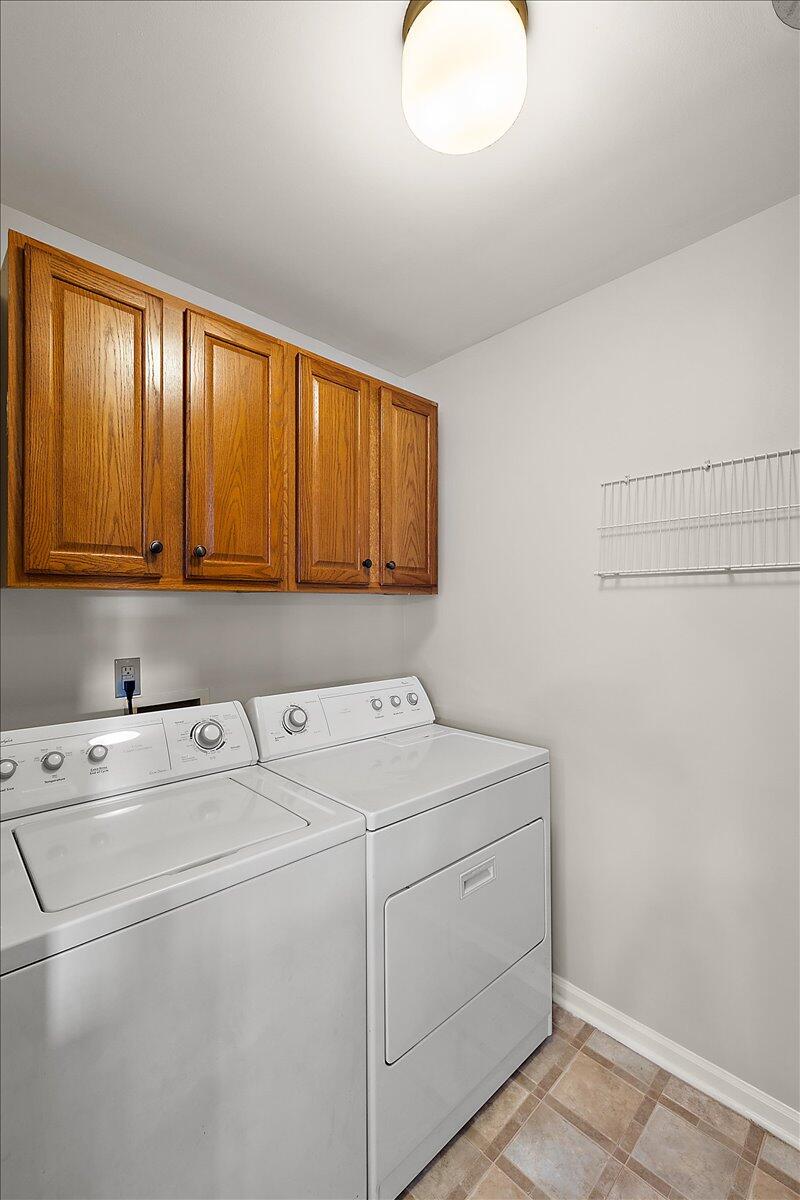 3034 Kneeland Circle