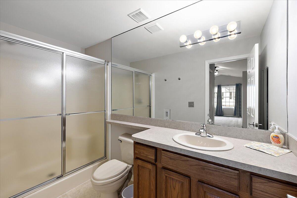 3034 Kneeland Circle