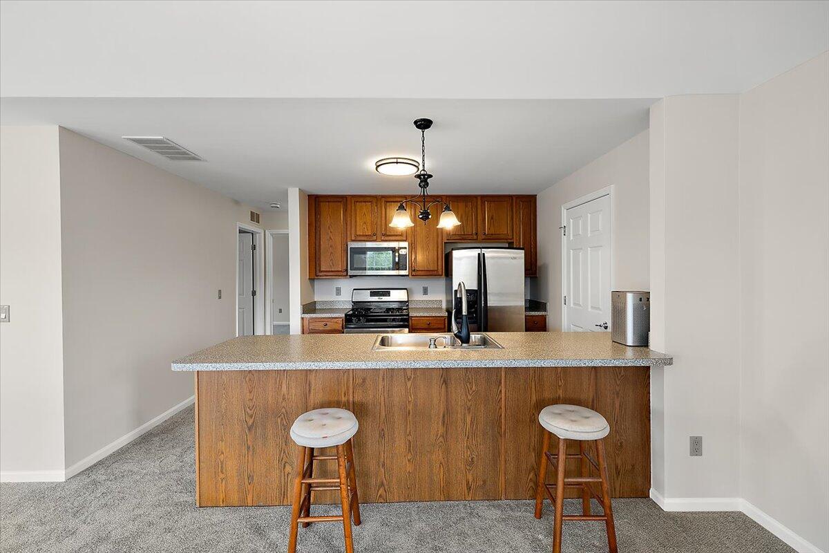 3034 Kneeland Circle