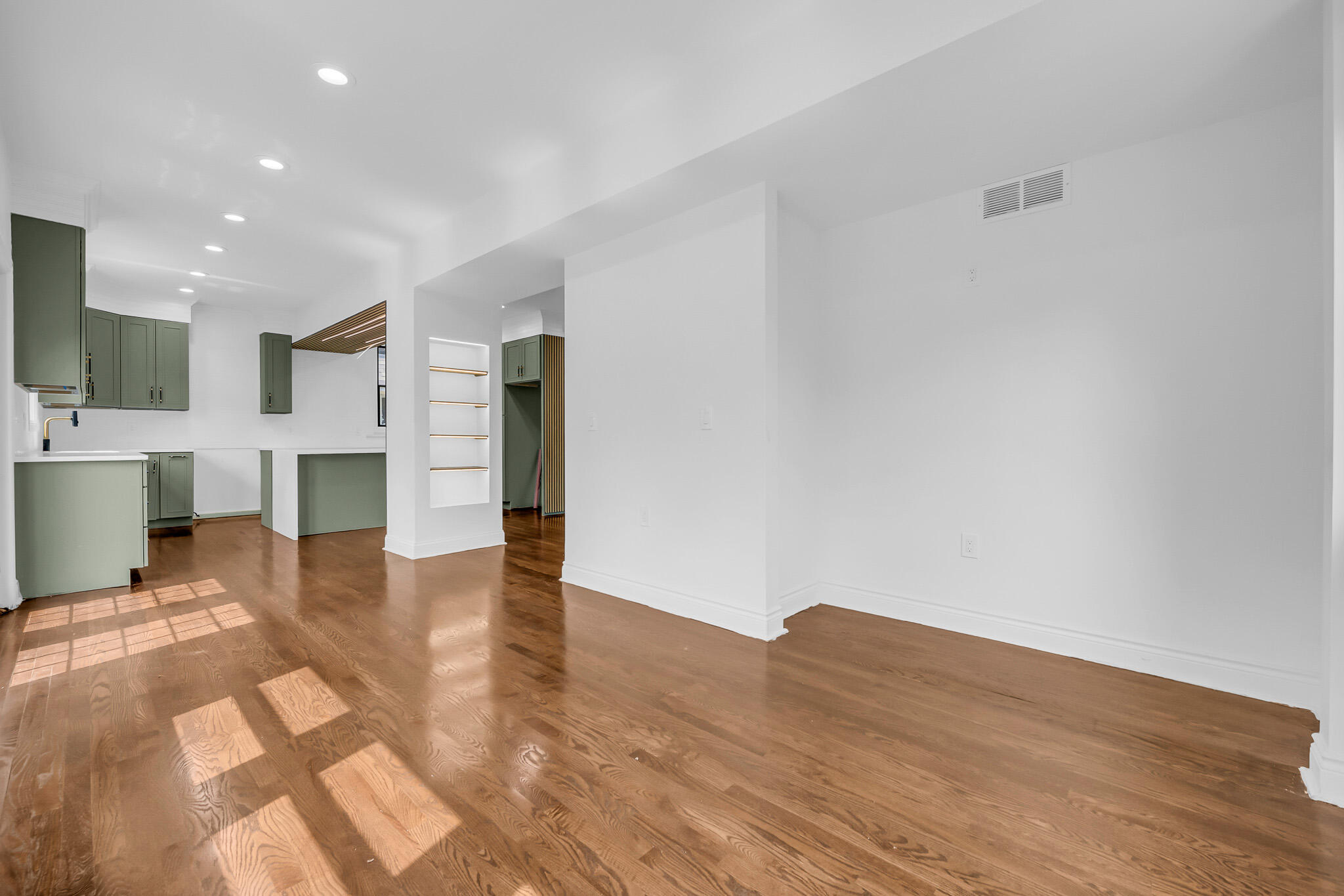 1475 Longfellow Street