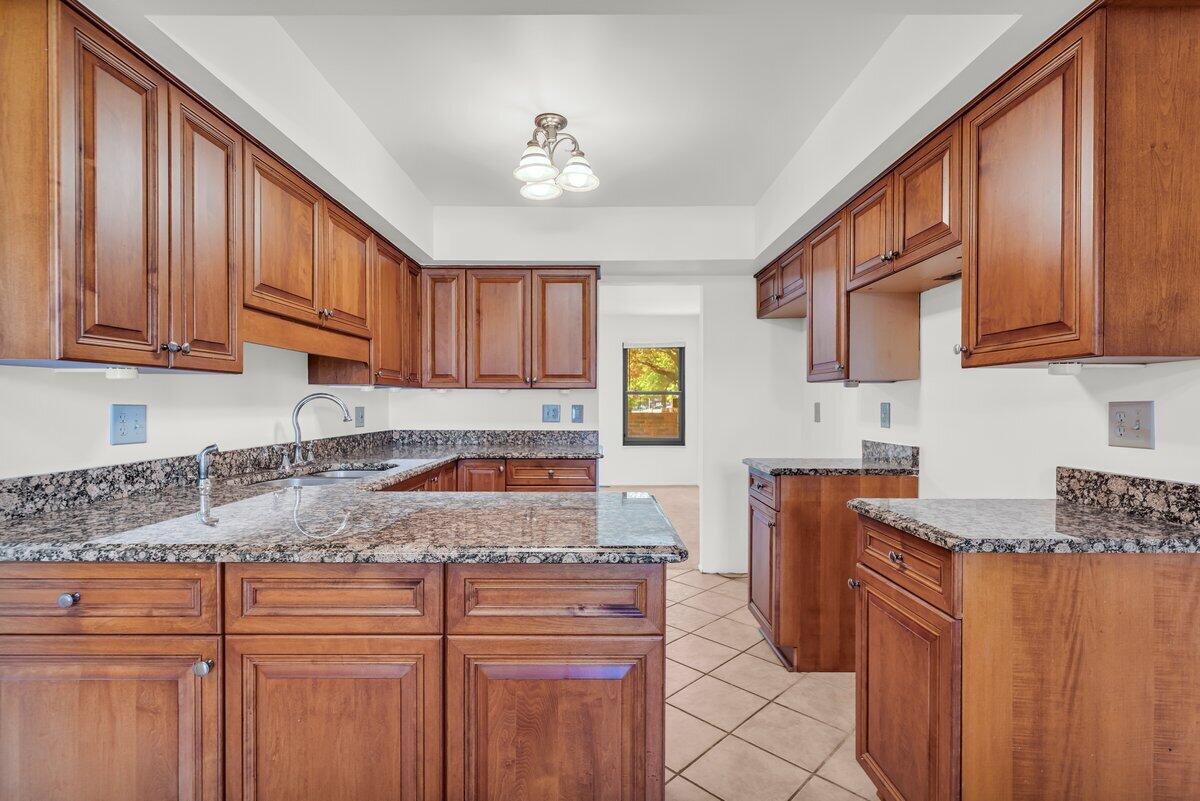 3140 Woods Circle