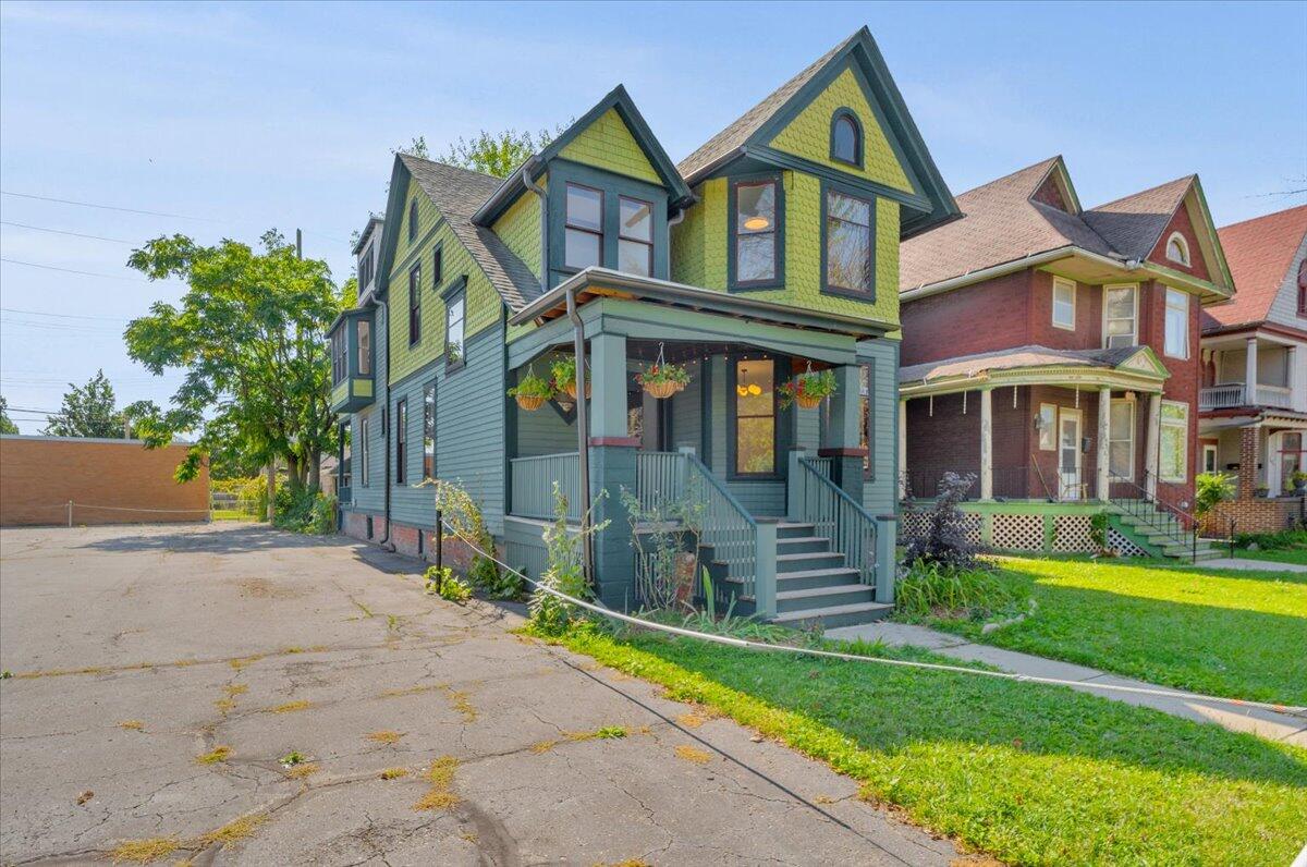 1615 Church Street