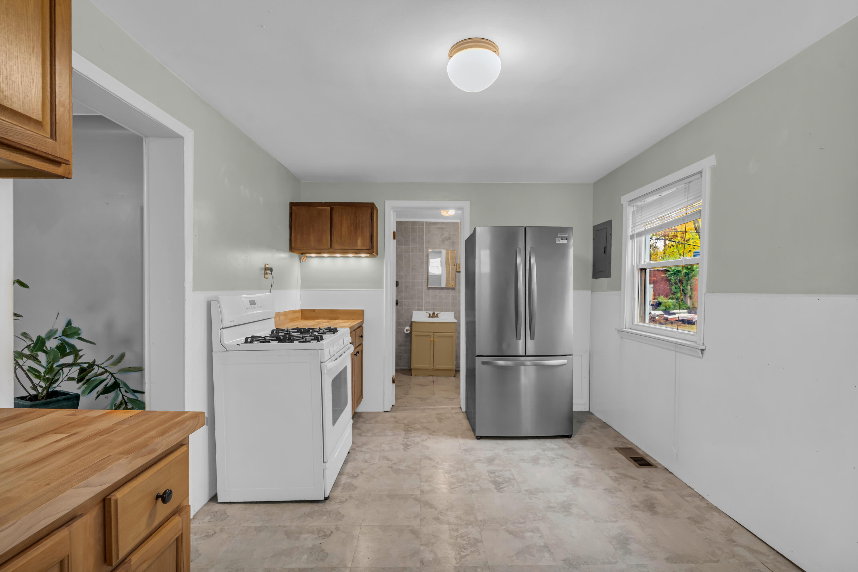 4450 Military Street