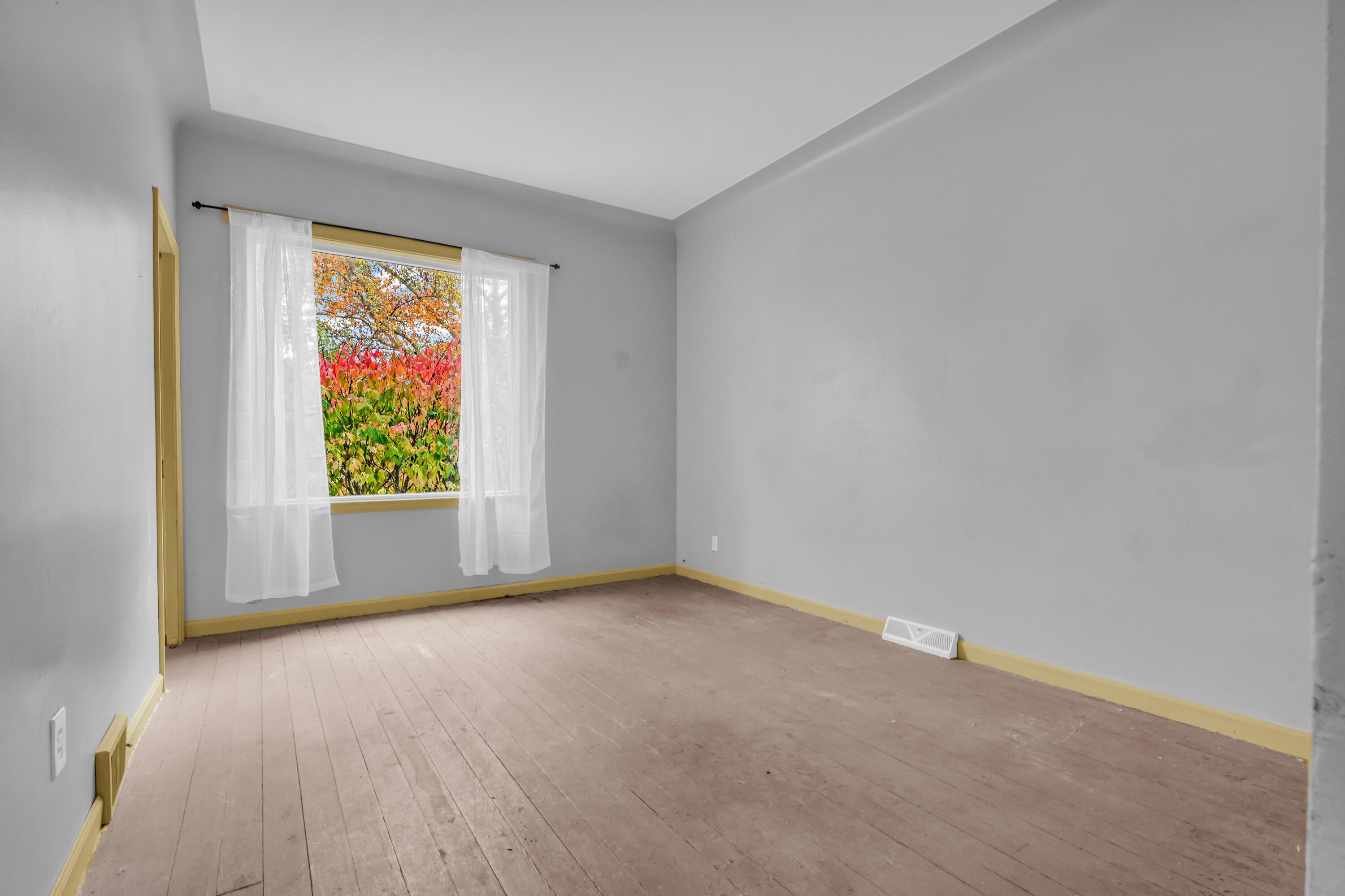 4450 Military Street