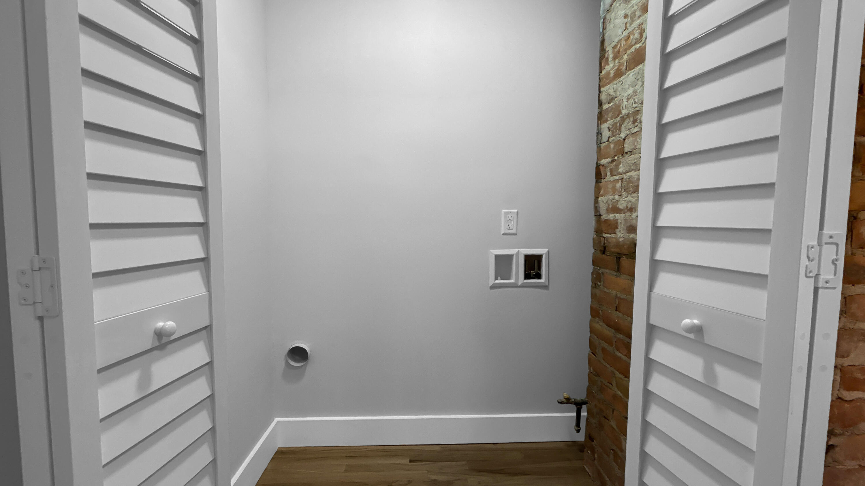 6196 Rosa Parks Boulevard