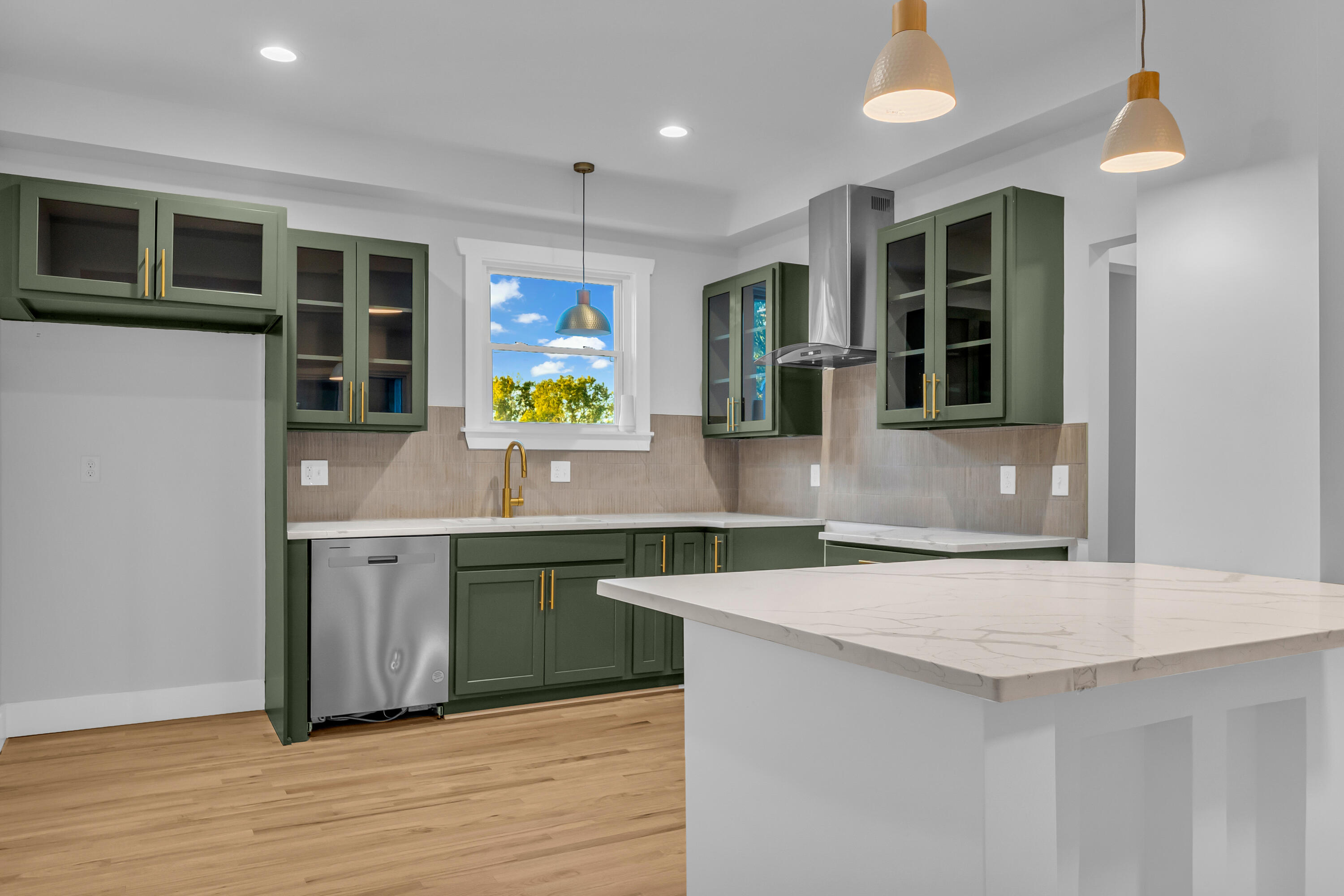 6196 Rosa Parks Boulevard