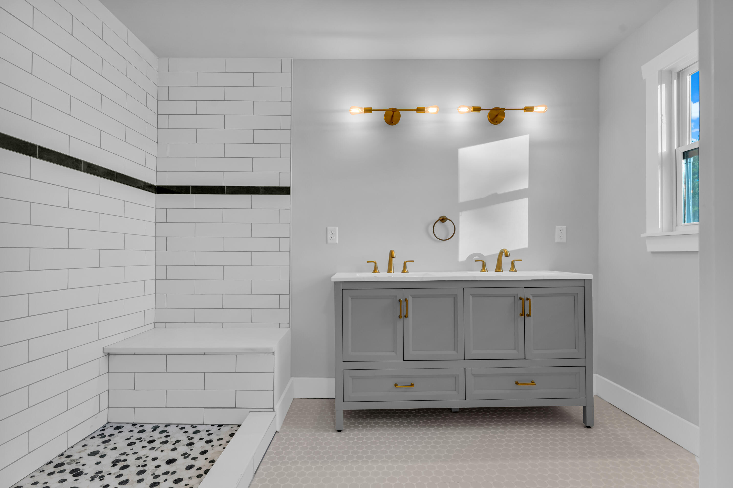 6196 Rosa Parks Boulevard