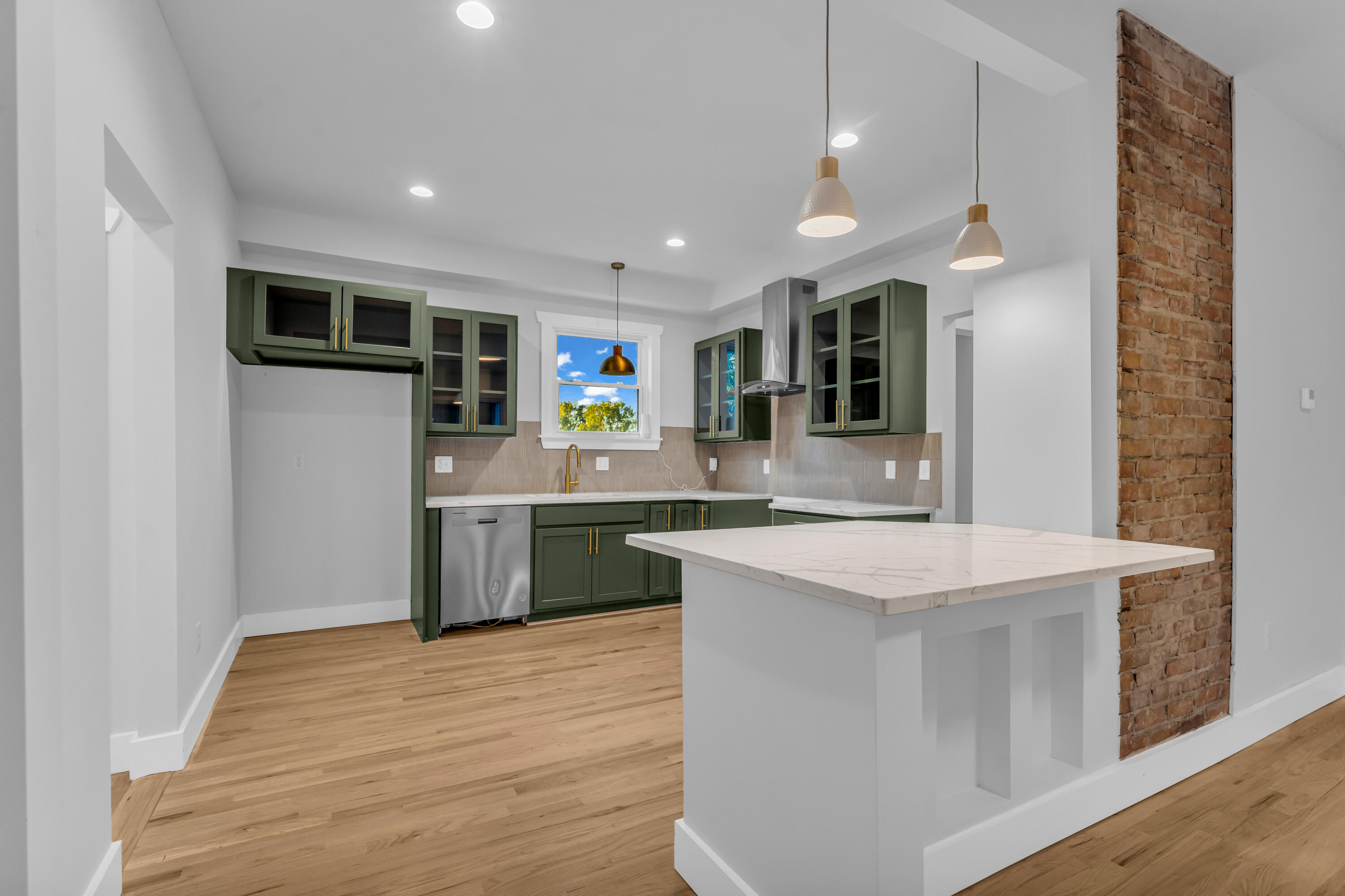 6196 Rosa Parks Boulevard