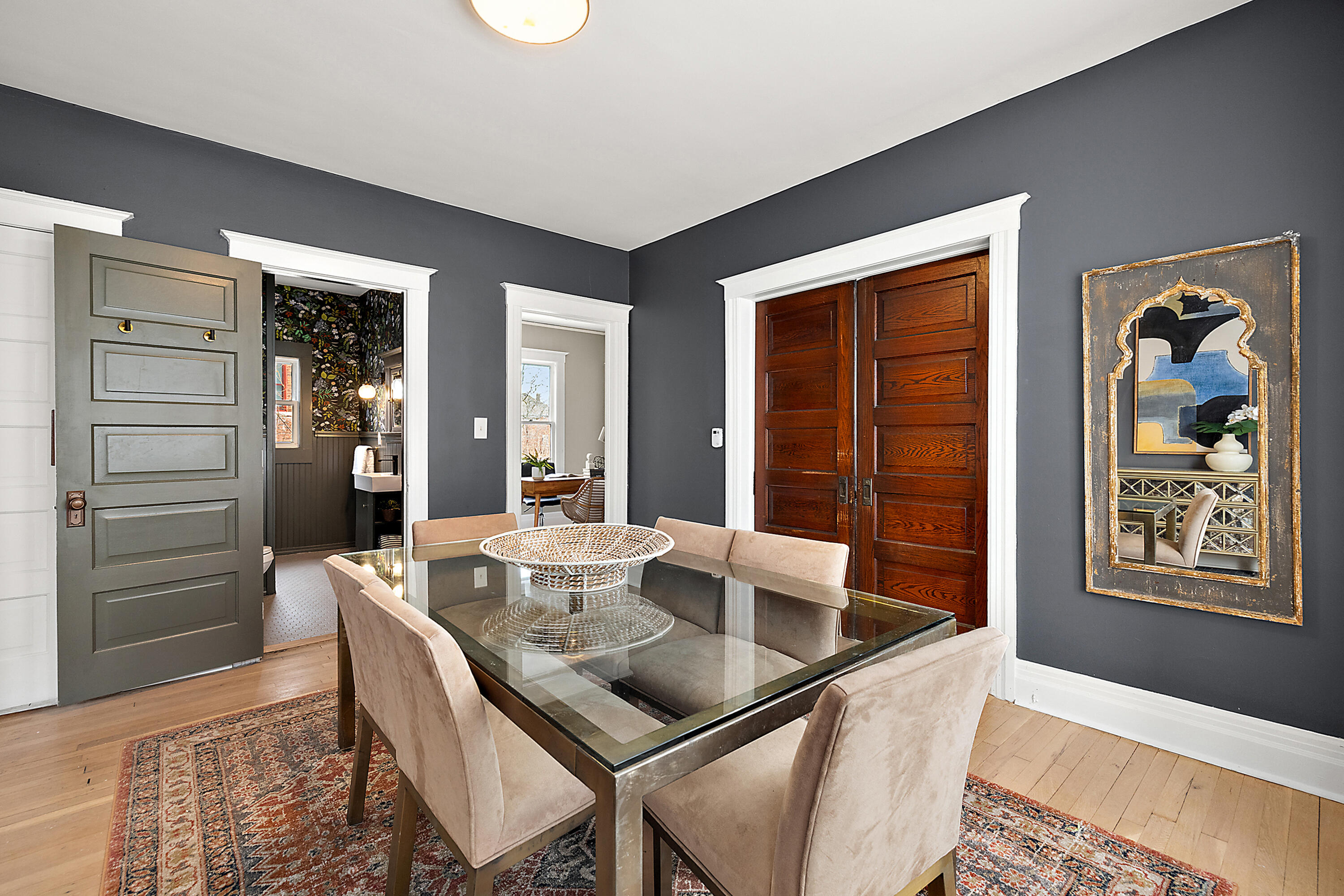 816 W Philadelphia Street