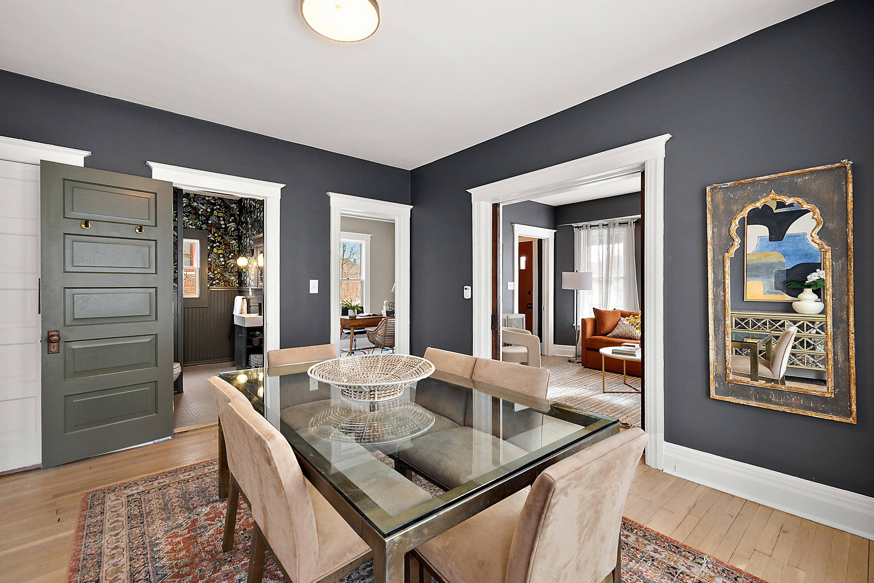 816 W Philadelphia Street