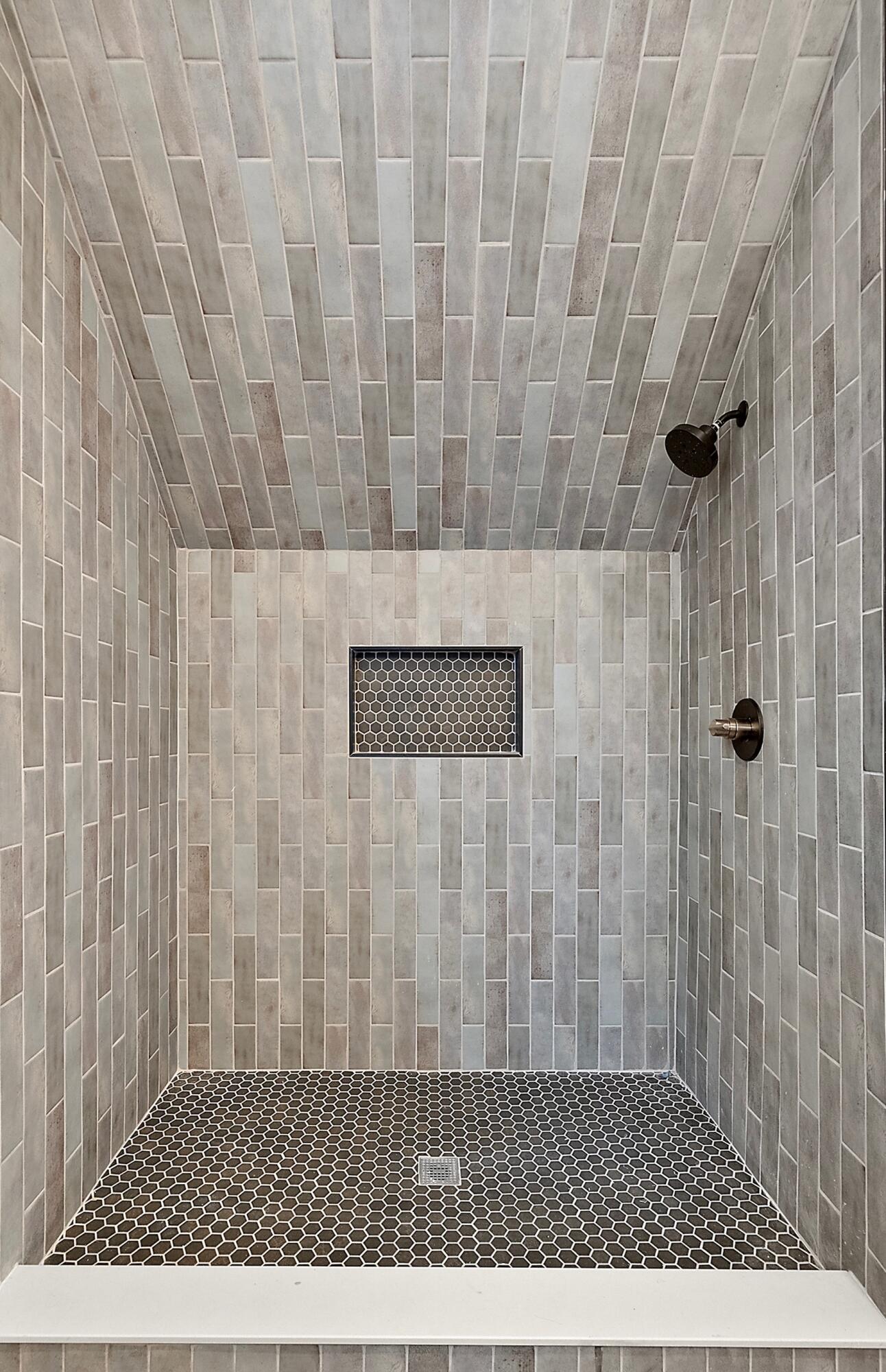 816 W Philadelphia Street