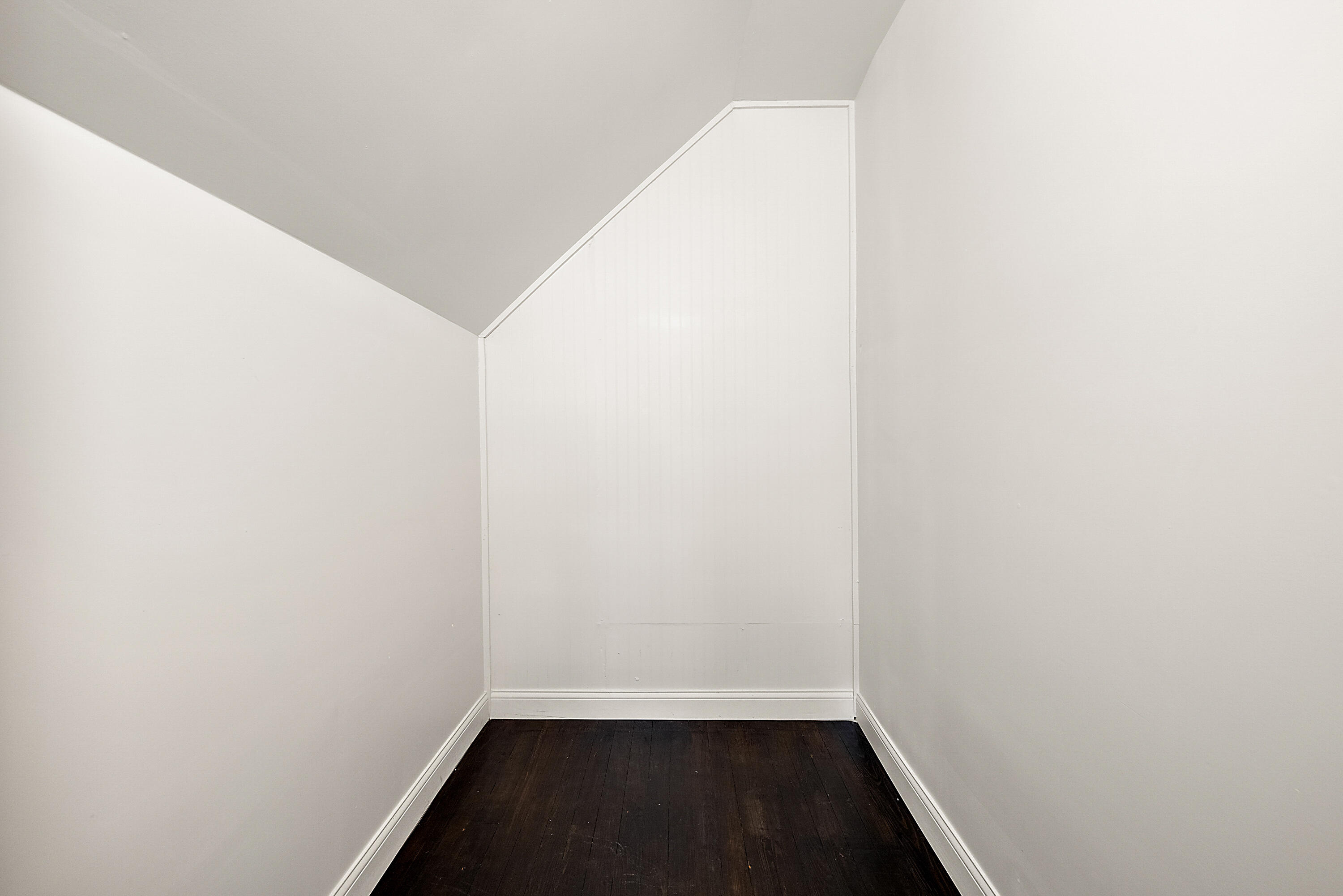 816 W Philadelphia Street