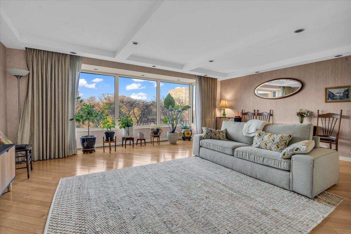 1300 E Lafayette Street