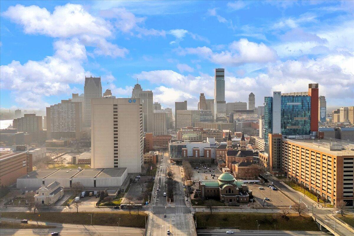 1300 E Lafayette Street