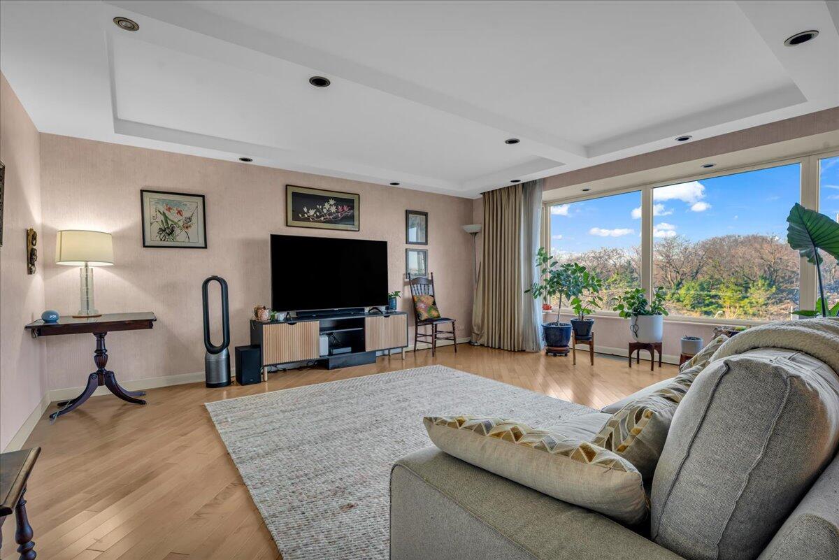 1300 E Lafayette Street