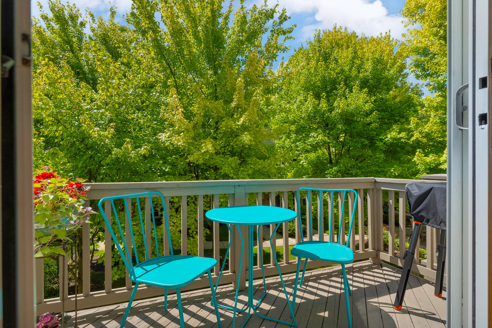 443 W Hancock Street